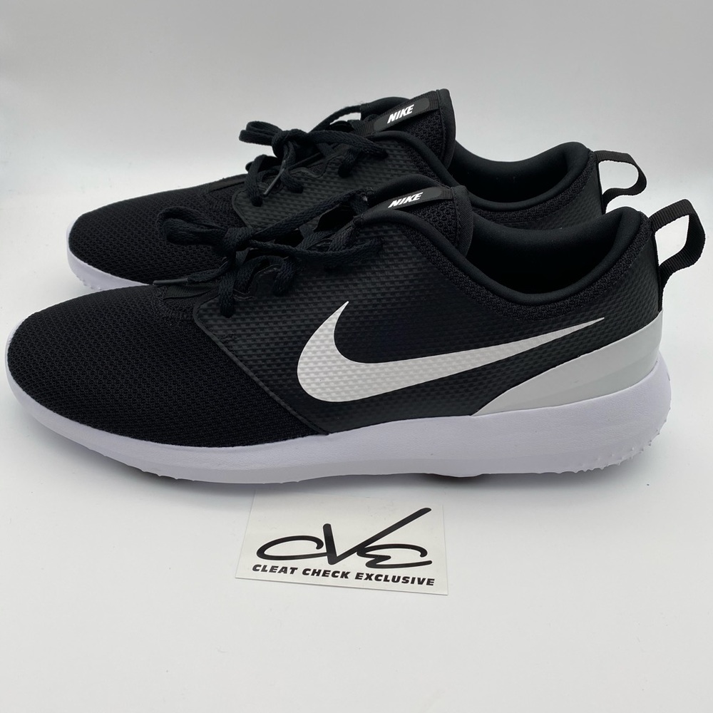 Black and white nike roshe golf shoe size 10.5 13